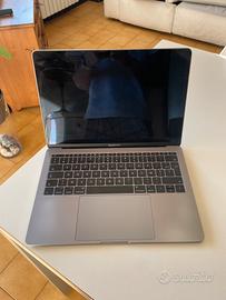 MacBook Pro 13” i7 16GB RAM – Condizoni ottime