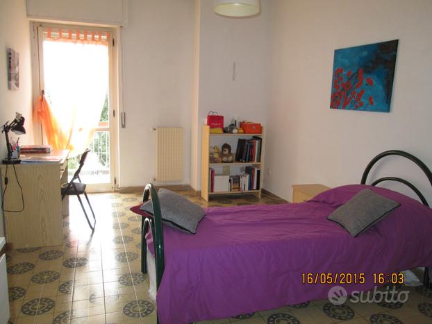 Viale italia - camere per studentesse