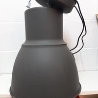 LAMPADA  DI TIPO INDUSTRIALE IKEA FUNZIONANTE