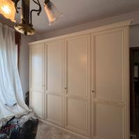Splendido armadio in legno vero