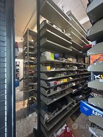Stock Ricambi auto per chiusura magazzino