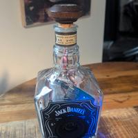 Cassa bluetooth in bottiglia di Jack Daniel's