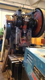 Presse a saltarello 140 ton / 35 ton