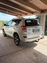 Toyota rav4 3*serie 2012