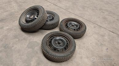 Gomme 4 stagioni Smart 453