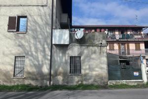 MONOLOCALE A BRUSAPORTO