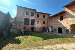 CASA SEMINDIPENDENTE A TONCO