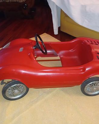 Macchina a pedali Ferrari Giordani anni 60/70
