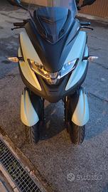 Scooter tricity 300