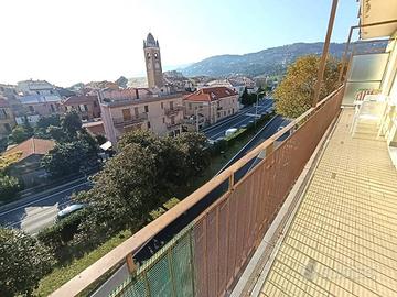 Appartamento di 75 m² con 4 locali a Spotorno