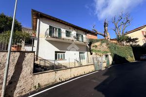 CASA INDIPENDENTE A CAVE