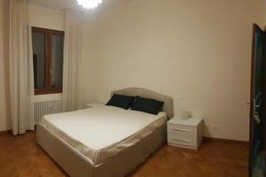 Cento (fe) camera matrimoniale