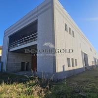 Nuovo capannone con area esterna privata