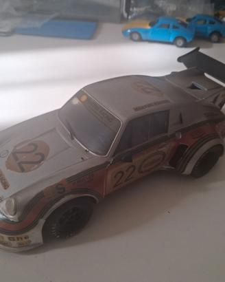 Porsche 930 Turbo 1/24 modellino in plastica