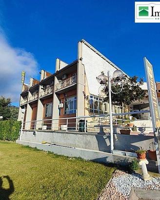 Palazzo / Stabile di 1050 m² con più di 5 locali a