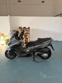 Scooter Kymco xciting 400 i