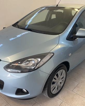 Mazda 2 1.3 5p. Fun FULL NEOPATENTATI TAGLIANDATA