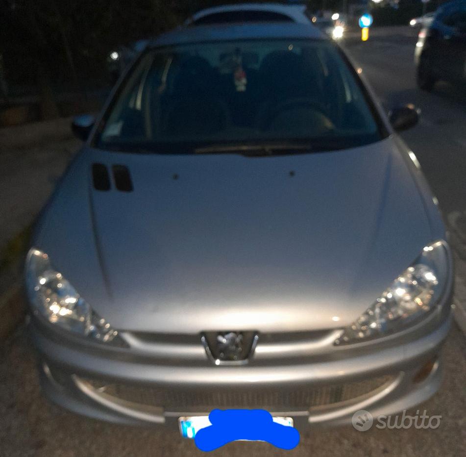 PEUGEOT 206