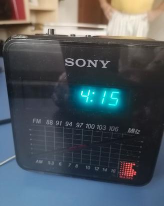 Radiosveglia Sony DIGICUBE Vintage (prima serie)