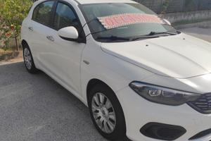 Fiat Tipo 1.3 Mjt SeS 5P Sport