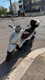 Piaggio Beverly 125 I.E. bianco