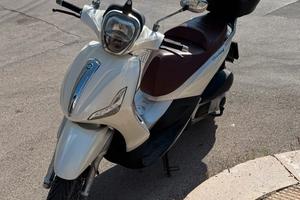Piaggio Beverly 125 I.E. bianco