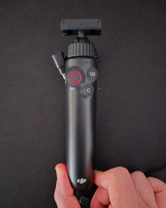 Impugnatura caricabatterie DJI Osmo Action