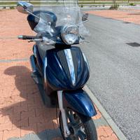 Beverly 300 I.E
