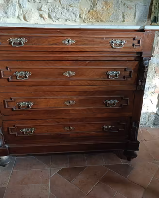 Cassettone antico in massello con piano in marmo