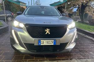 Peugeot 2008 1.2 benzina 130 cv cambio auto EAT8