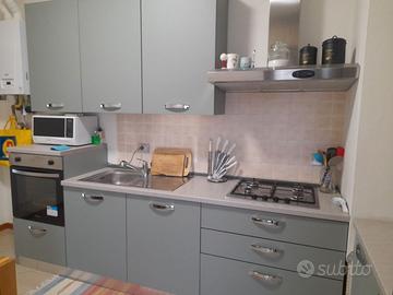 Cucina lineare completa