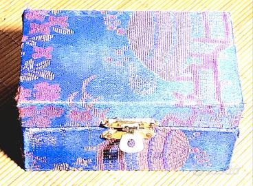 Scatola Vintage Rivestita Tessuto Avio e Fucsia Im
