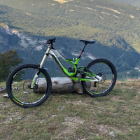 Specialized Demo 8