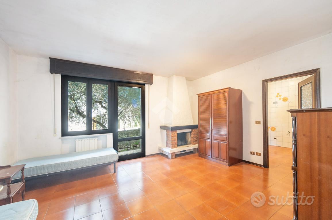 4 LOCALI A GARDA - Vista 2
