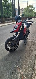 Hypermotard 939