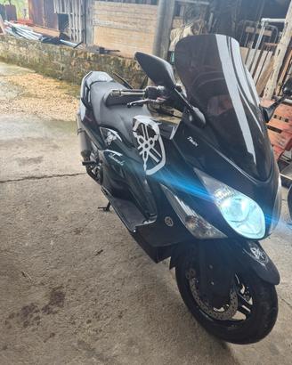 tmax 500 anno 2008