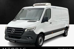 Mercedes-Benz Sprinter 215 CDI F 39/30