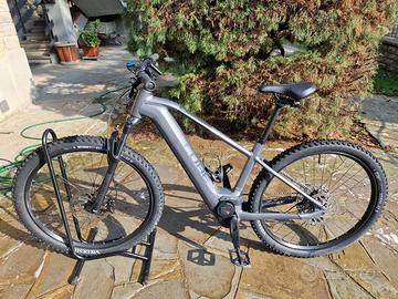 bici e-MTB Cube reaction hybrid Race 750