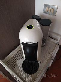Macchina caffè Nespresso vertuo