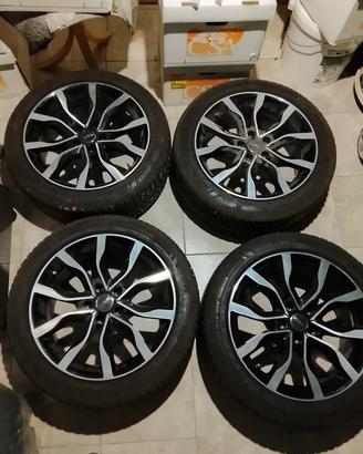 Cerchi in lega e gomme 225 50 18 5x112
