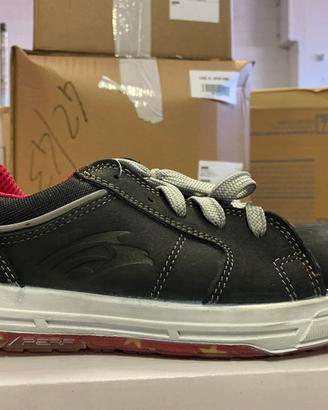 Scarpe antinfortunistiche