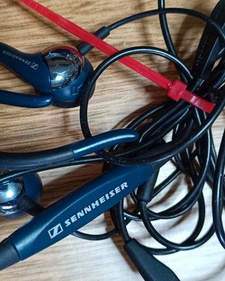   3 cuffie per telefono diverse 