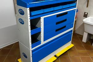 Scaffalature allestimento per furgone van