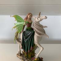 Folletto dei Sogni su unicorno Statuetta Decorativ