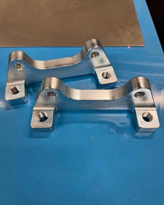 staffe per pinza freno da 305 