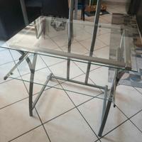 scrivania porta pc in cristallo e metallo 