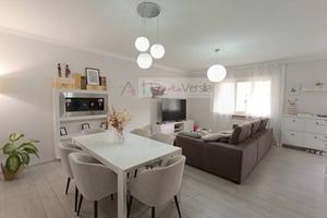 Villetta a schiera di 220 m² con più di 5 locali a