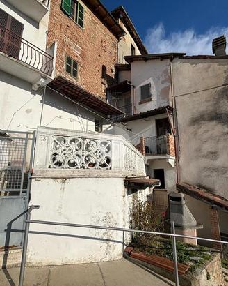 CASA SEMINDIPENDENTE A VIARIGI