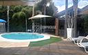 villa-recente-con-piscina-ampi-spazi-e-finiture-d