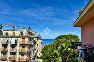 3 LOCALI A LAIGUEGLIA